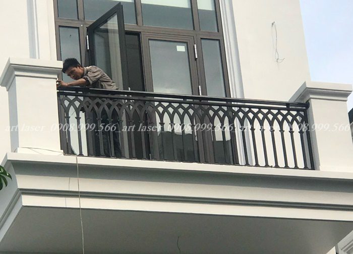 Ứng dụng của sắt thép xây dựng trong việc hoàn thiện nội thất căn hộ cao cấp.